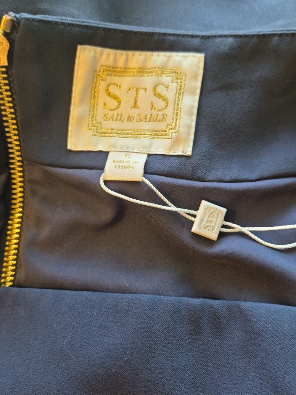 NWOT Sail to Sable Navy Circle-Textured Mini Skirt - Picture 3 of 3